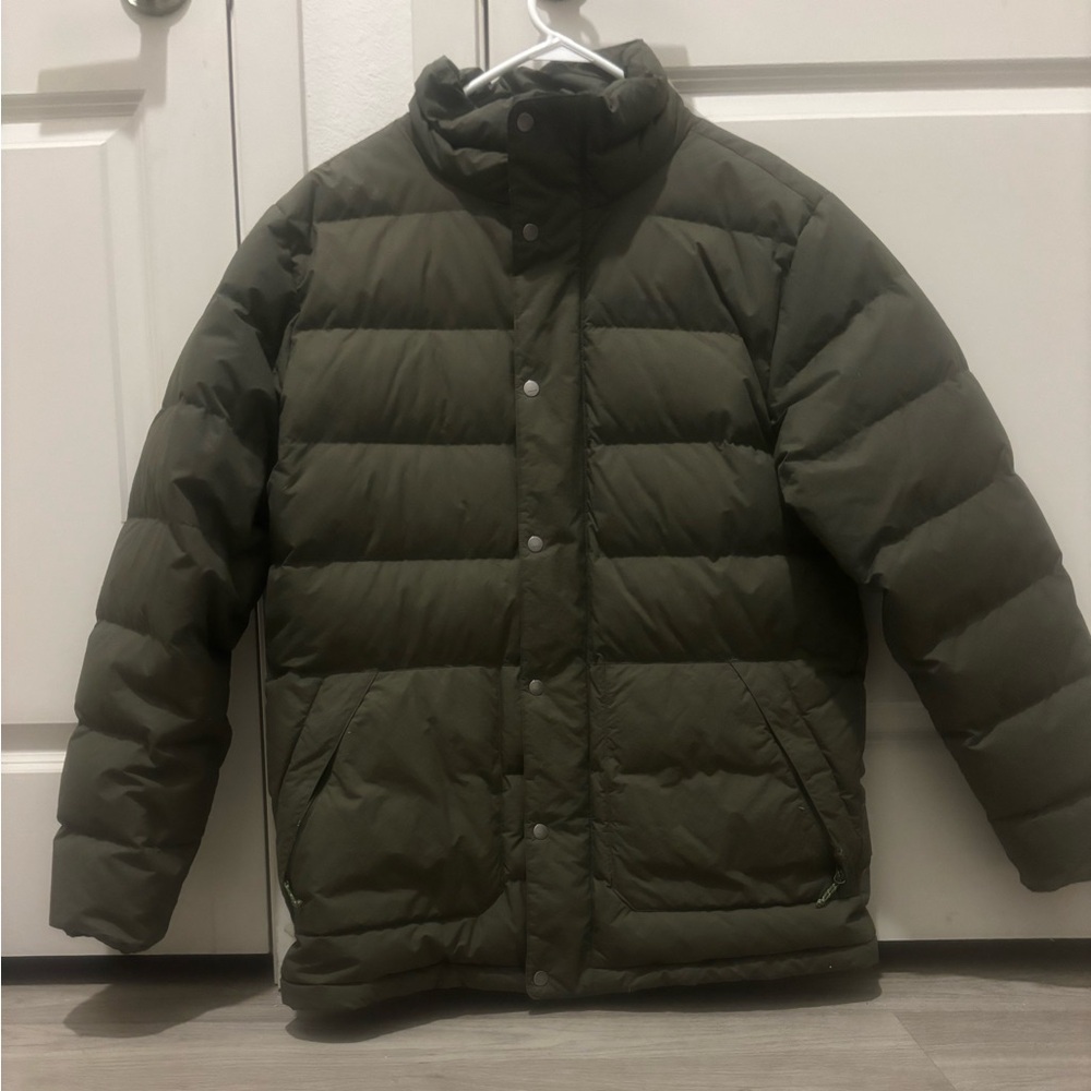Men’s medium Marmot down Jacket